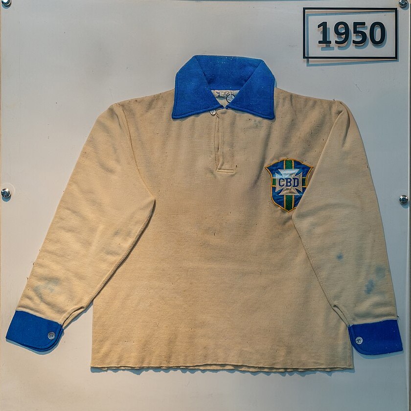 Camisa branca de gola azul da Seleção de 1950